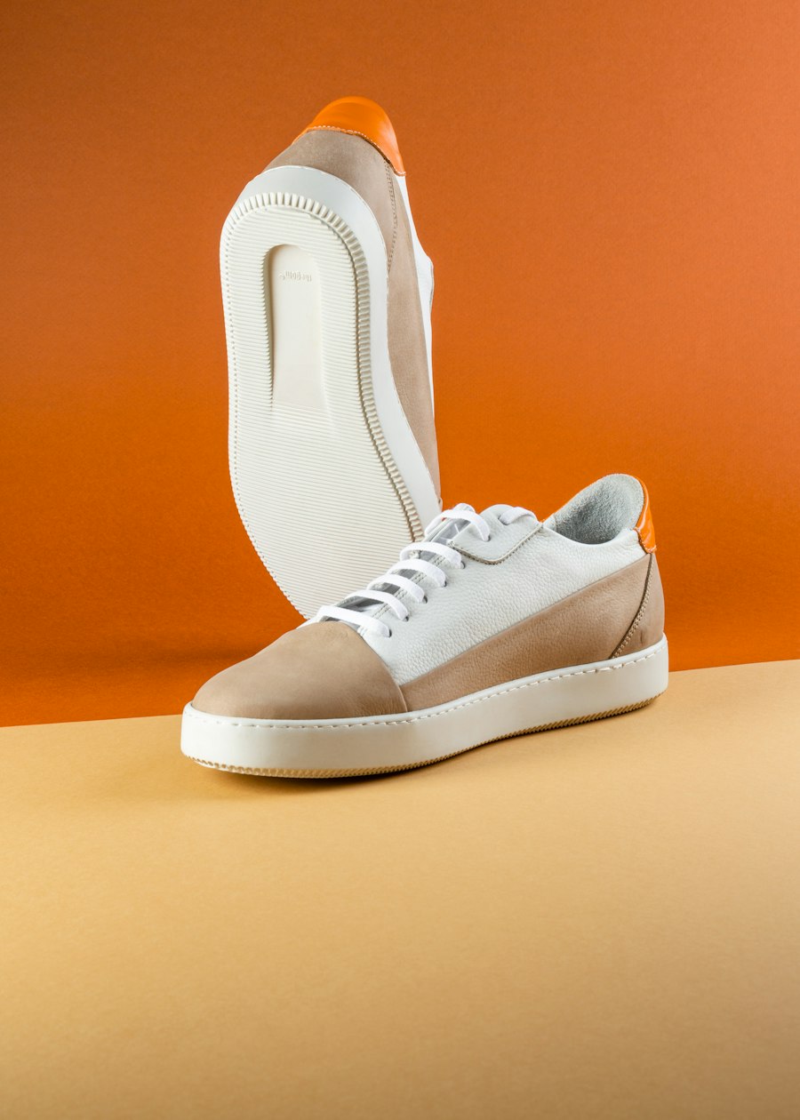 Lace-up casual sneakers